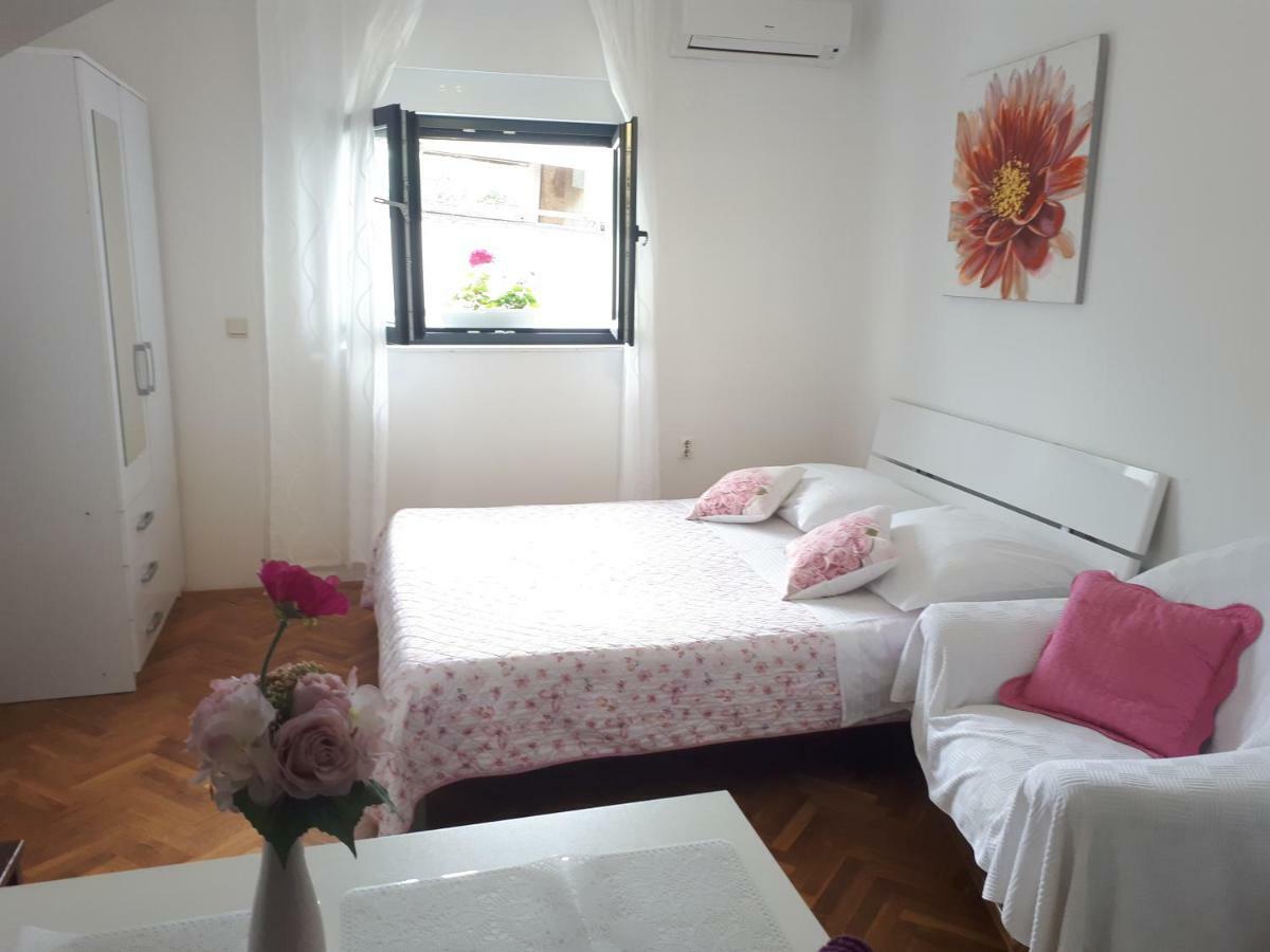 Apartments Ivano Спліт Екстер'єр фото